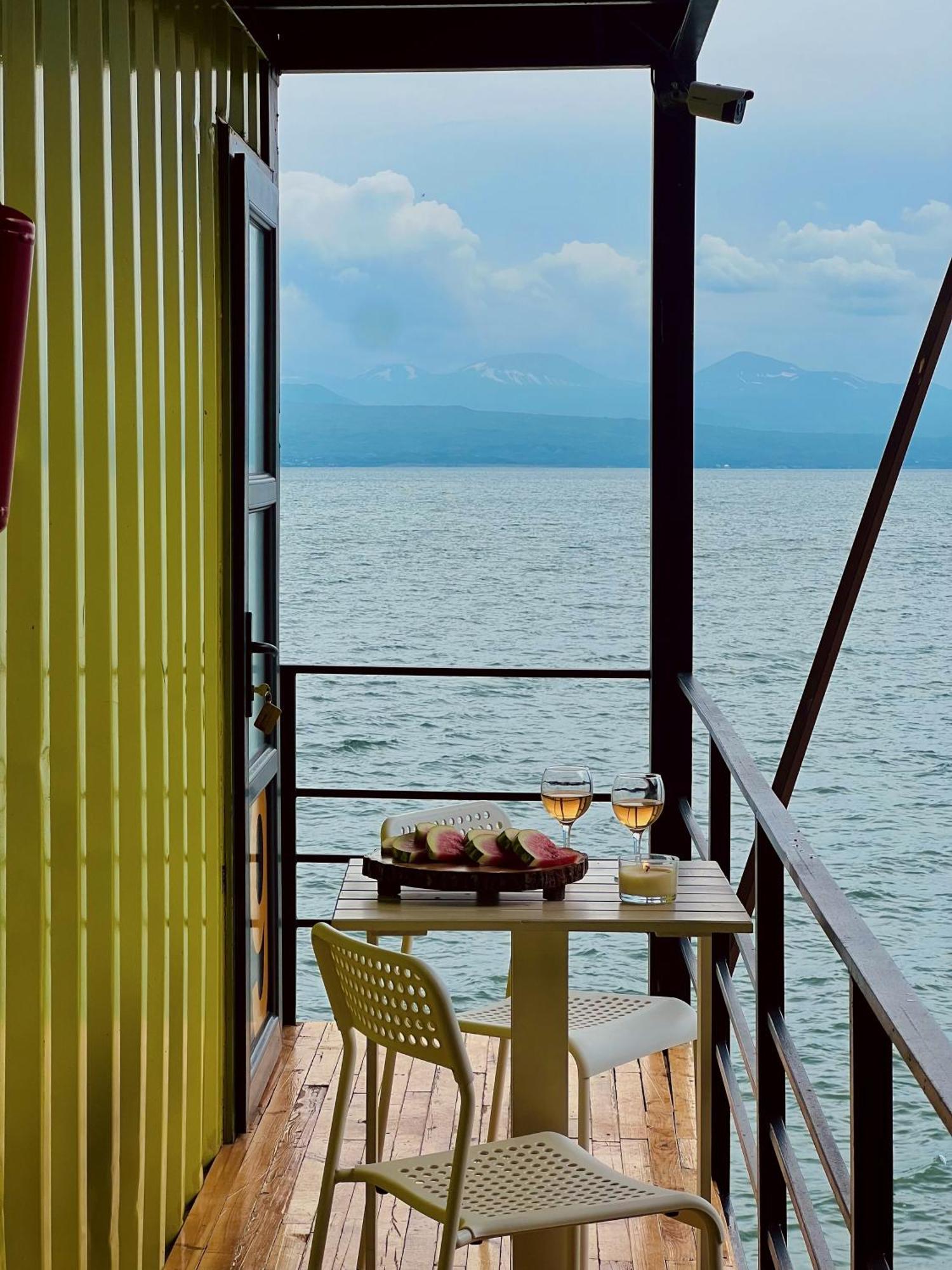Altitude 1900 Dive Resort - Sevan Lake Chambarak Ngoại thất bức ảnh
